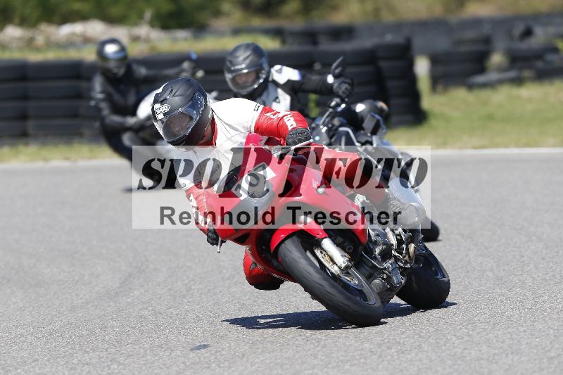 /Archiv-2025/48 25.08.2025 Cornu Master School ADR/blau-bleu/107